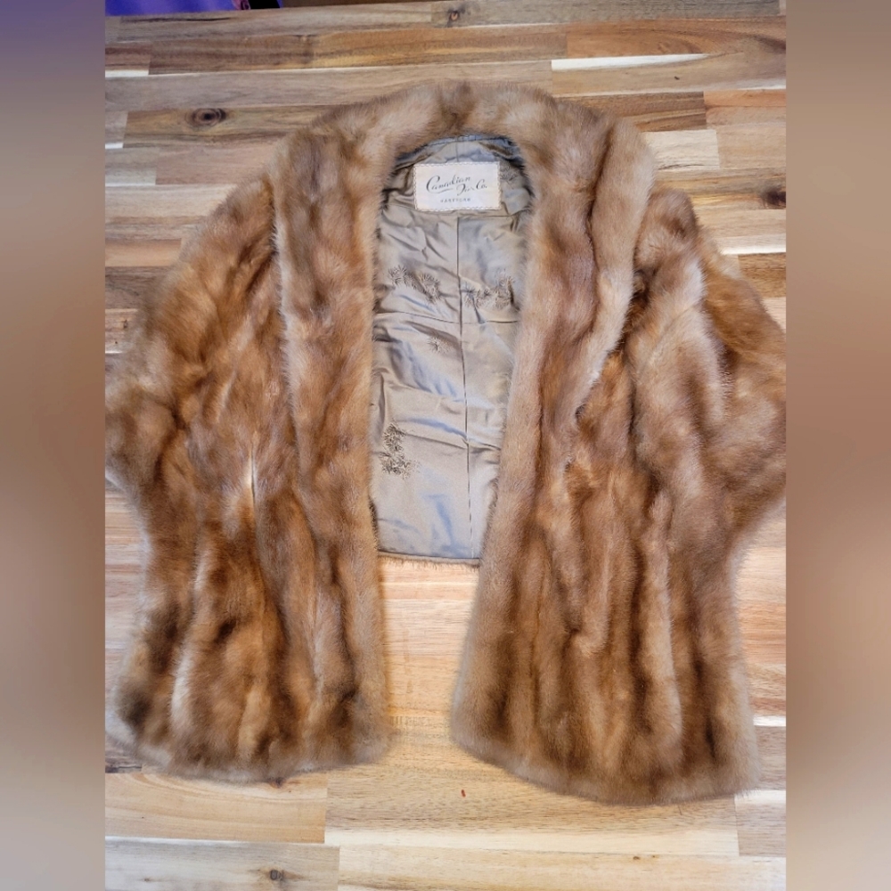 MINK CAPE ON SALE!! FIRM PRICE😍